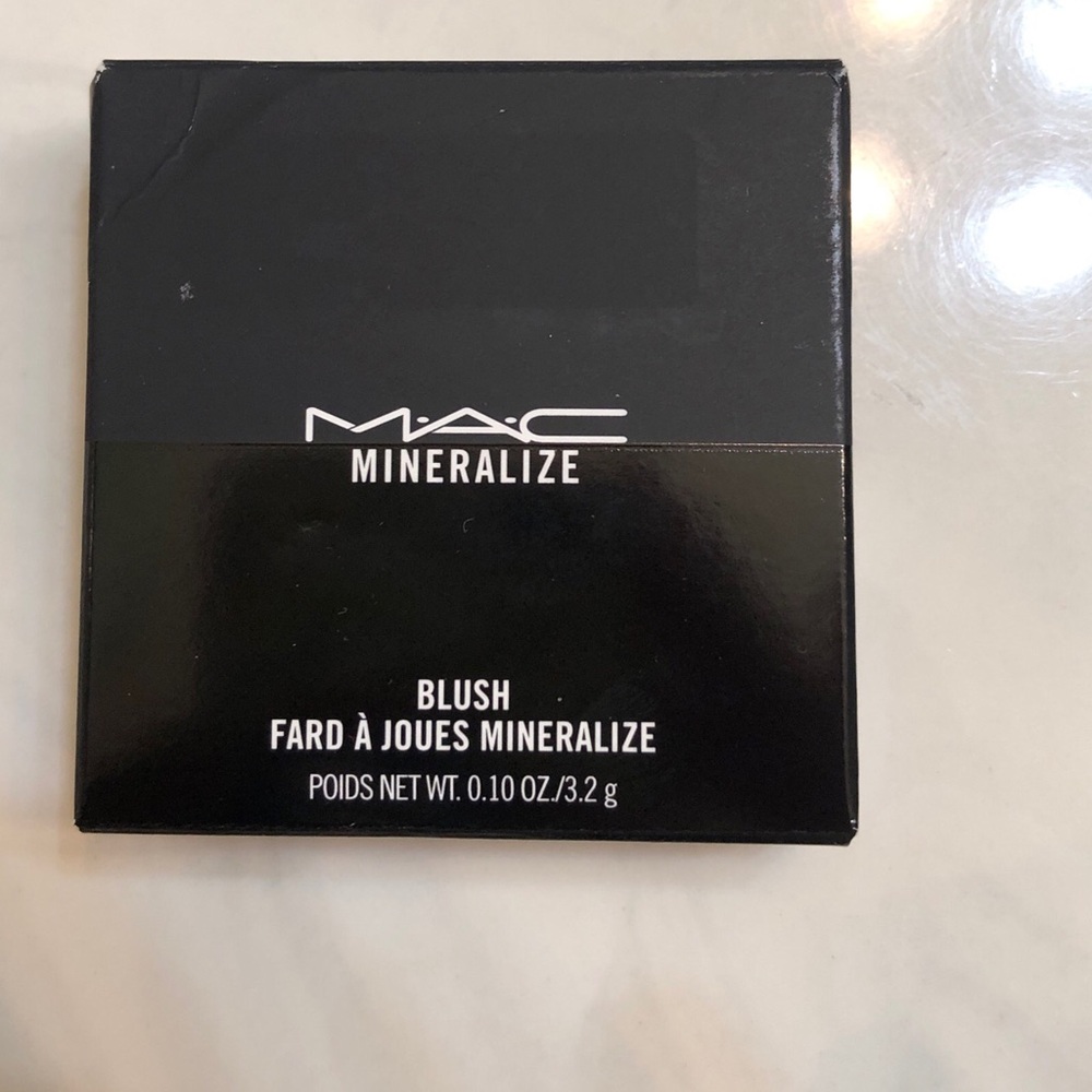 MAC Mineralize Baked Blush Shade Dainty 3.2g Full Size NIB